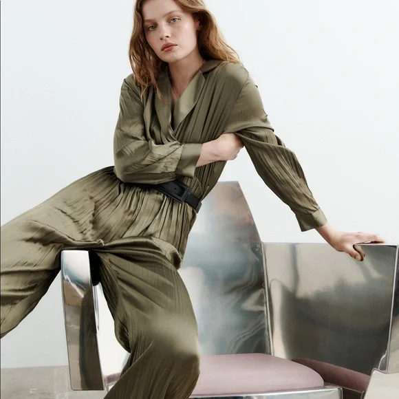 BELTED WRINKLED LOOK JUMPSUIT - Picture 8 of 13